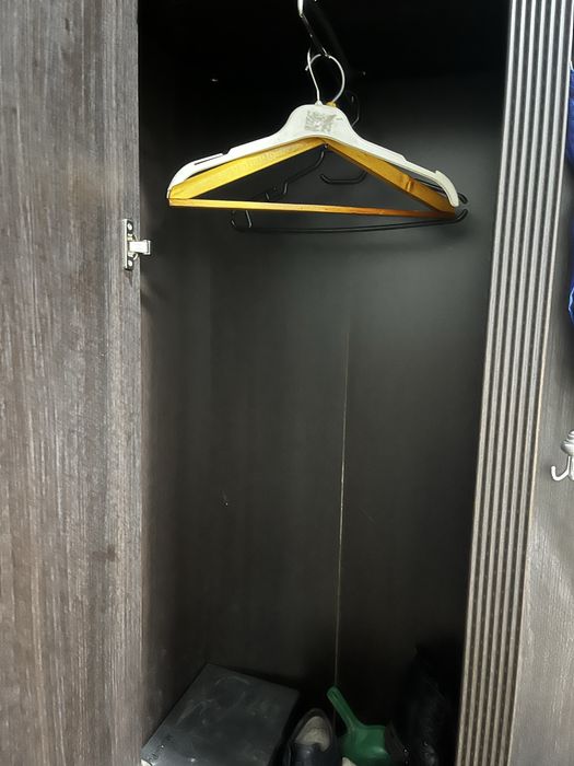 Шкаф для прихожней