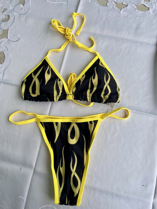 Bikini set alb galben flacara Marime S