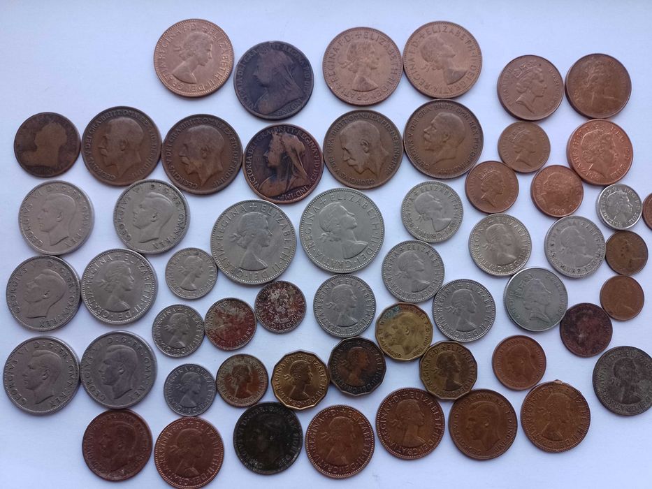 Lot 50 monede ani diferiti Anglia