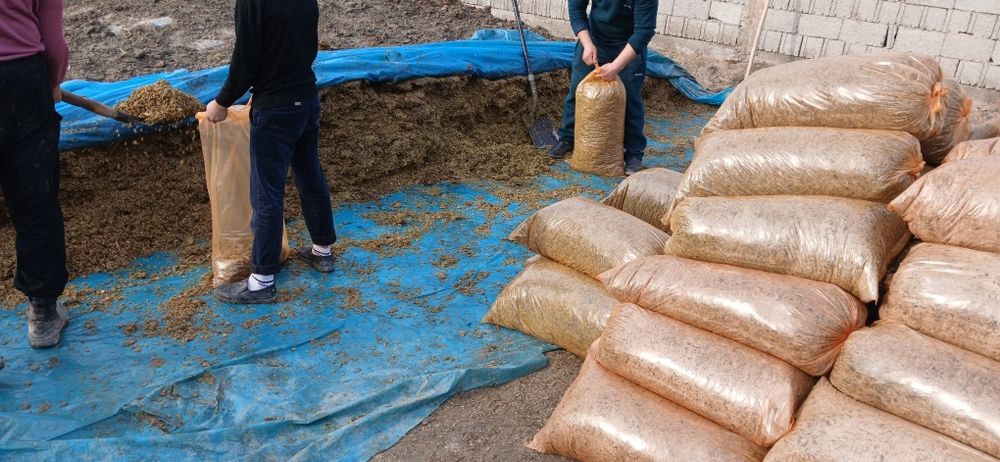 Silos sotiladi,donli cheklanmagan miqdorda