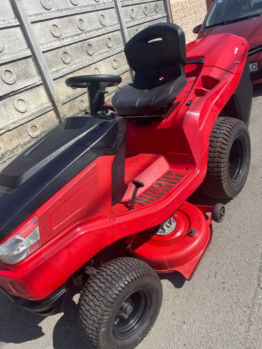 Tractoras de tuns iarba Solo Stihl