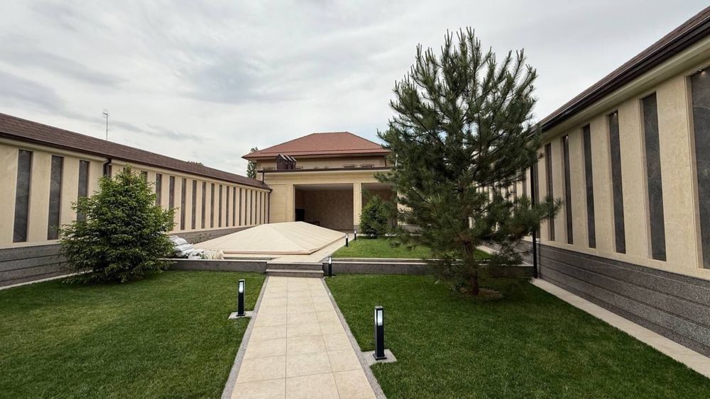 ПРОДАЕТСЯ ДОМ  Мирзо_улугбекский район Ор.р:  центр Луначарского