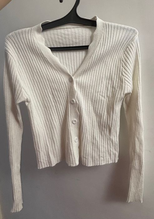 Модные и красивые кофты, джинсы , юбки!