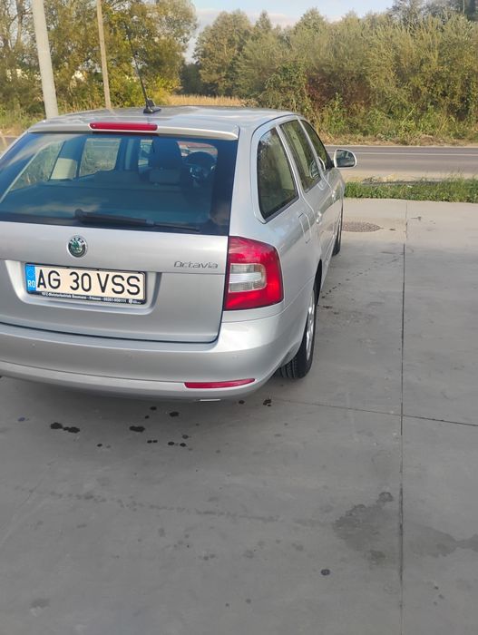 SKODA Octavia 2010 — imagine 4