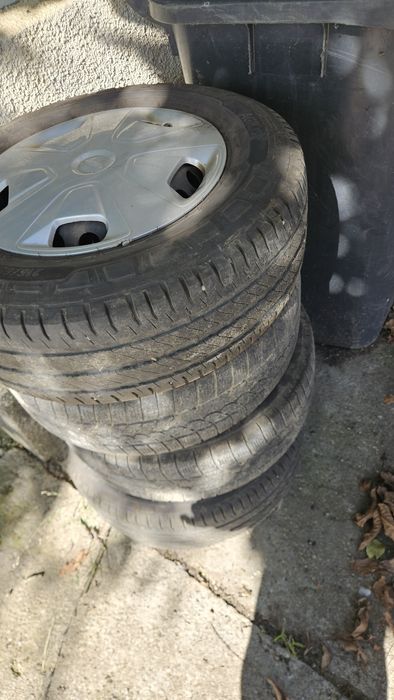 Vând roti jante ford tranzit custom r15. 215 65 r15 c