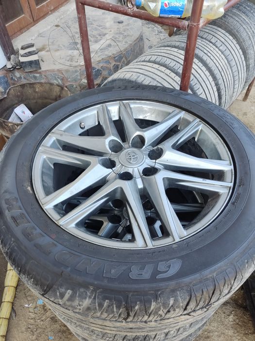 Продаются диски от Прадо 150 и 120 в количестве по 5 шт с боллонами