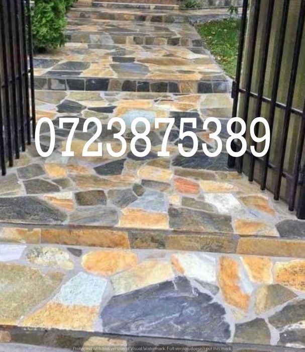 Piatră de Munte Selecționată pentru Curți