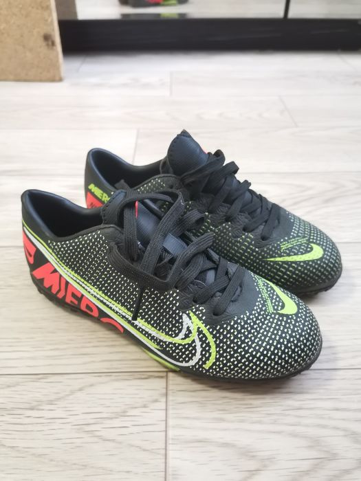 Обувь для футбола