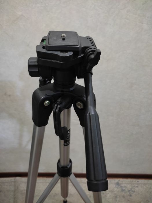 Штатив ,монопод,мольберт трансформер.