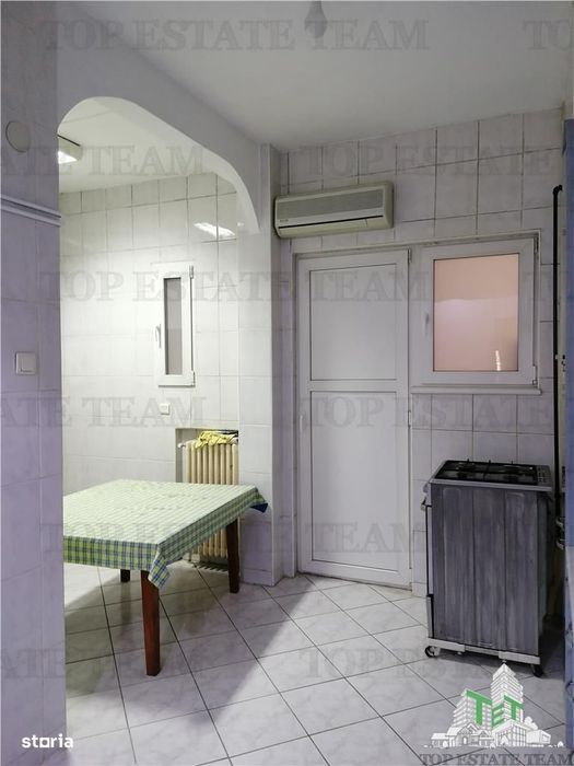 Apartament 4 camere in zona Nicolae Balcescu
