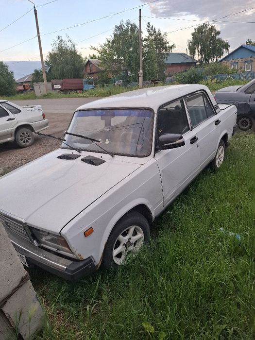 Продам ваз 2107 на карбюраторе