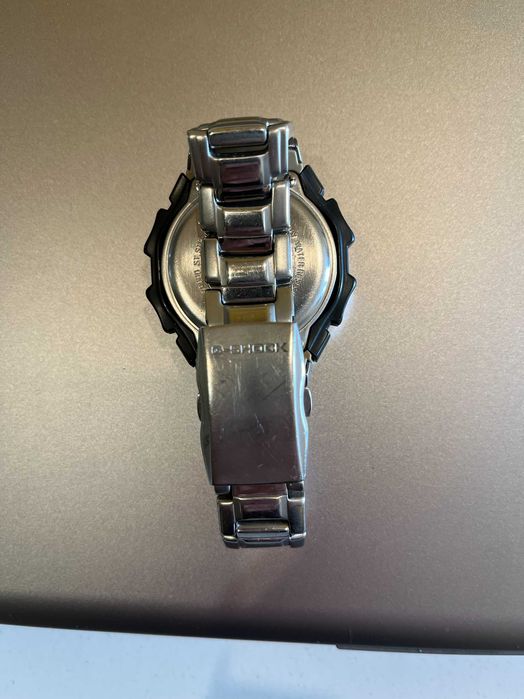 часовник - CASIO-G7000D