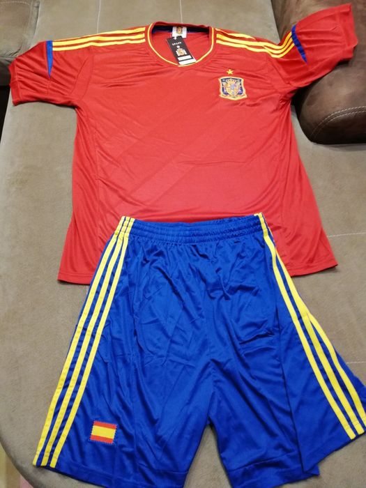 Мъжки футболен екип фланелка с шорти