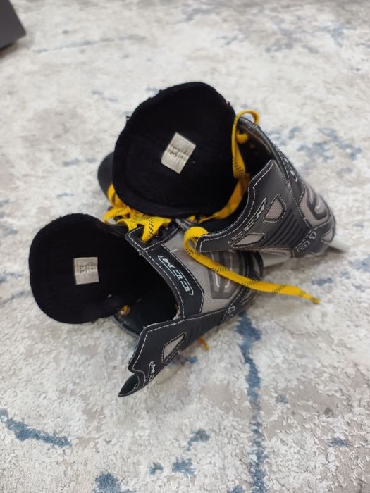 Коньки детские хоккейные