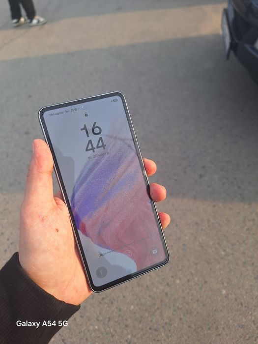 Продам обменяю 2 телефона на 1