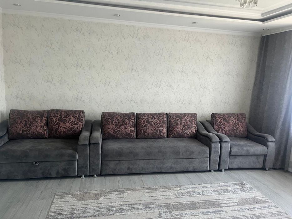 Продам диван уголок