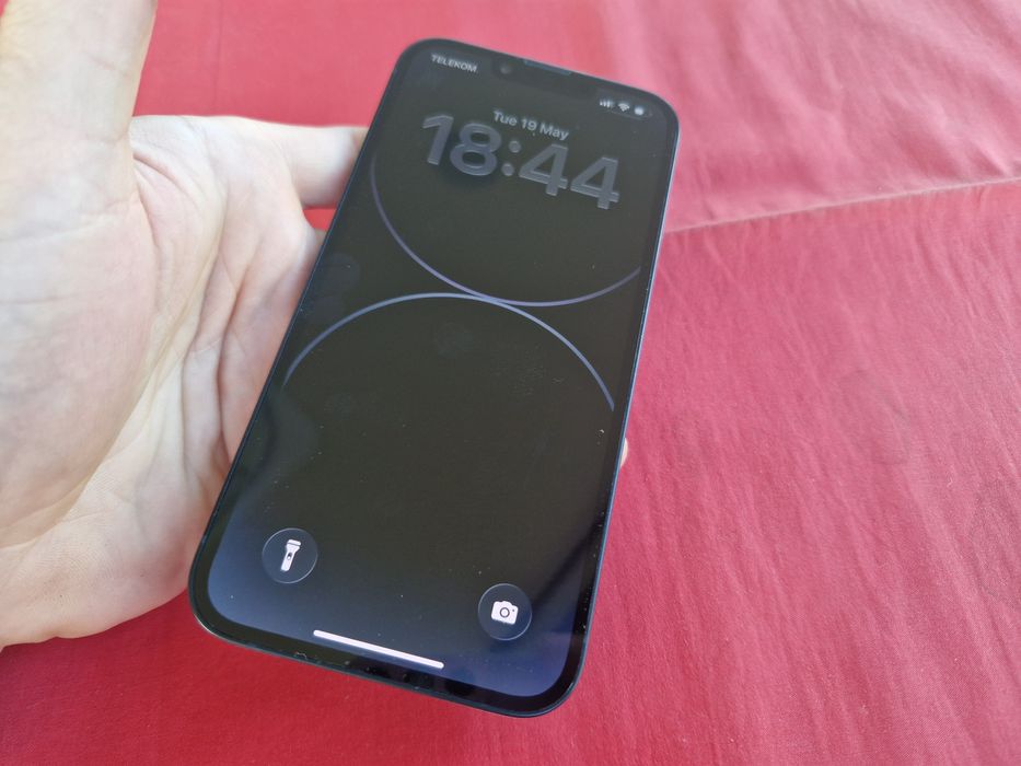 -Iphone 14 ca Nou Black 128Gb 8Ram Bat: 92% ireprosabil stare perfecta poze reale doar telefonul nici o reparatie/interventie aplicatie MDM dezactivat
