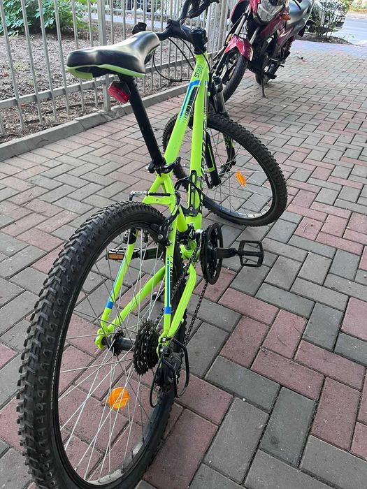 Vand Bicicleta MTB Rockrider ST500 24inch Galben Fluo Copii 9-12 ani