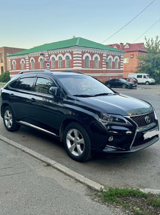 Продаю машину Lexus rx350