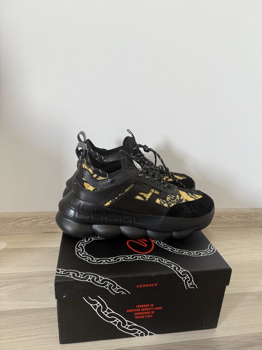 versace chain reaction
