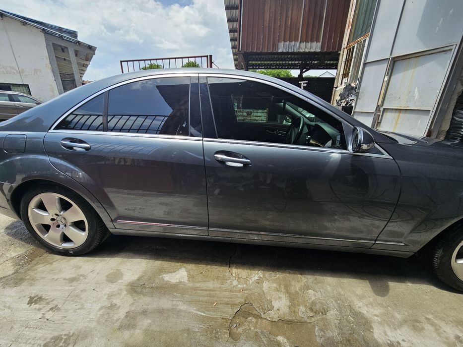 Предна/задна врата за Mercedes w221 S клас
