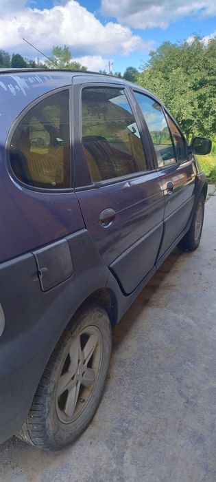 Renault scenic RX4