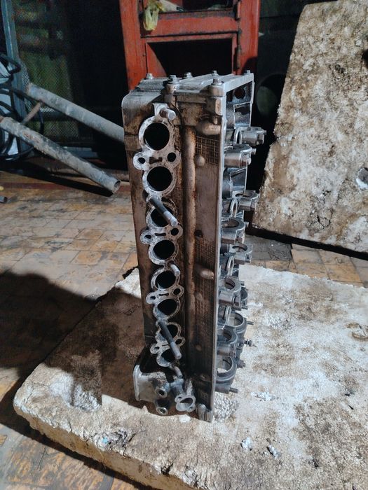 Продам головку блока на 406 двигатель