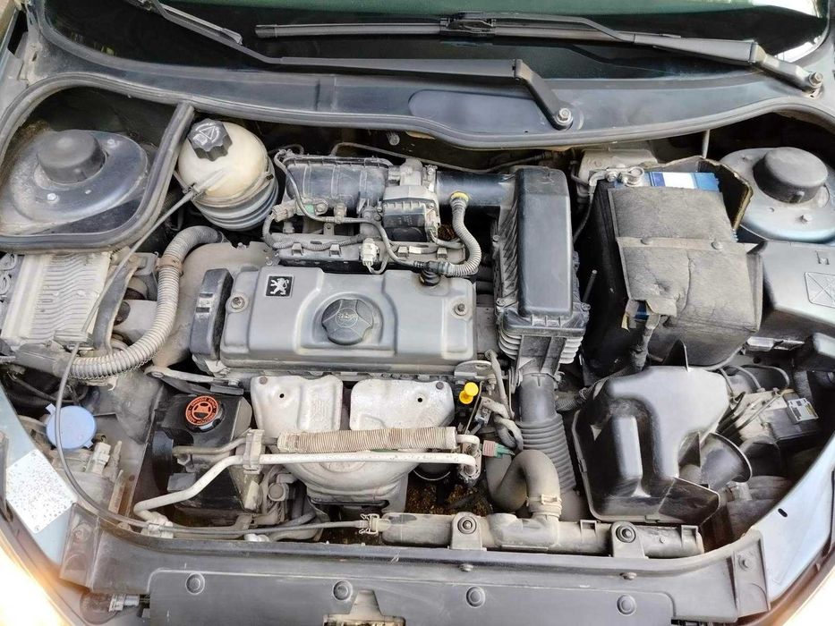 Лек автомобил Peugeot 206 SW - Само на 65000 км