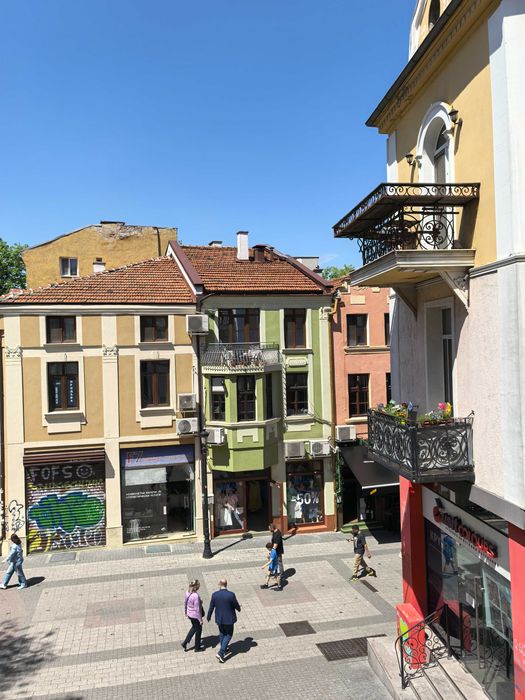 Просторна стая във 4 Rooms - Капана, Пловдив