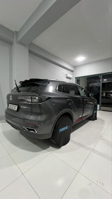 Оклейка зоны риска авто пленкой