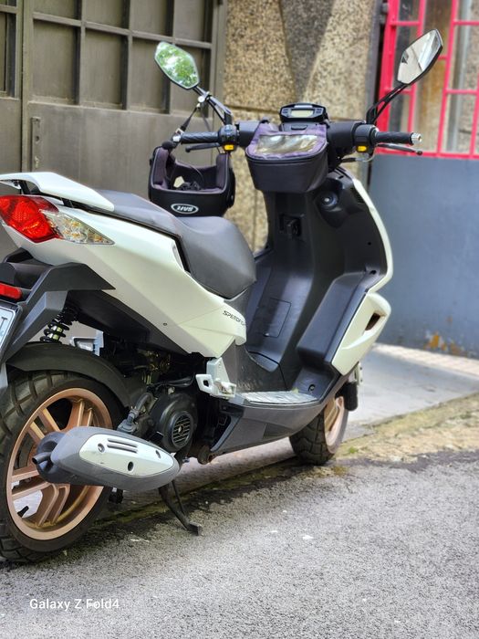 Peugeot Speedfight 4