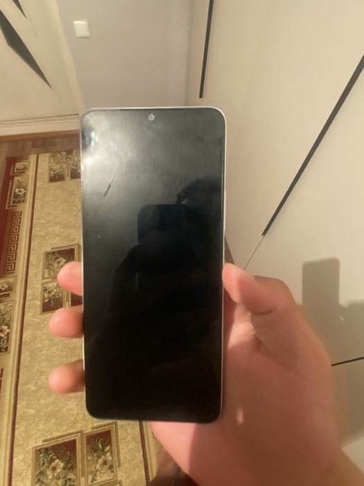 Продаю телефон Poco C61