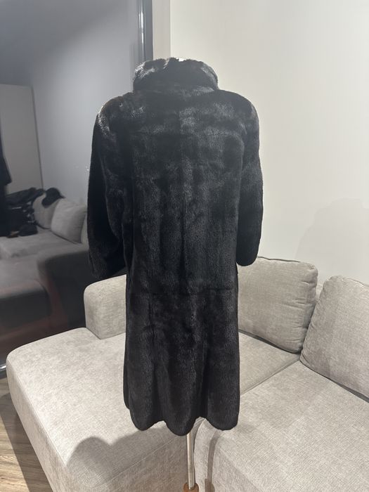 Шуба Di Cara , мех из норки blackglama