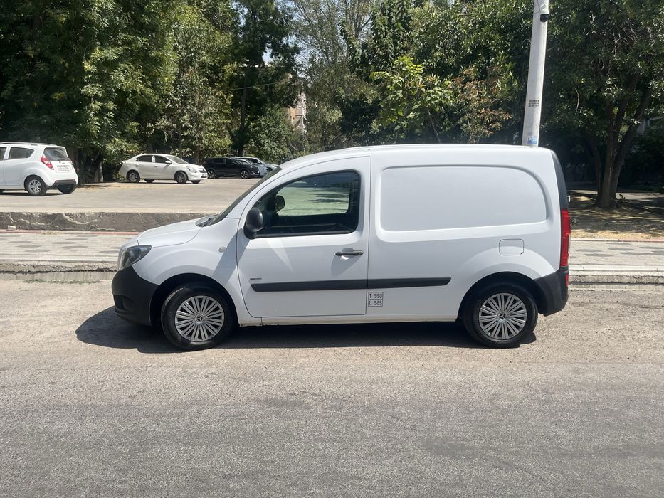 Продается Mersedes Benz Citan 2014 года дизель