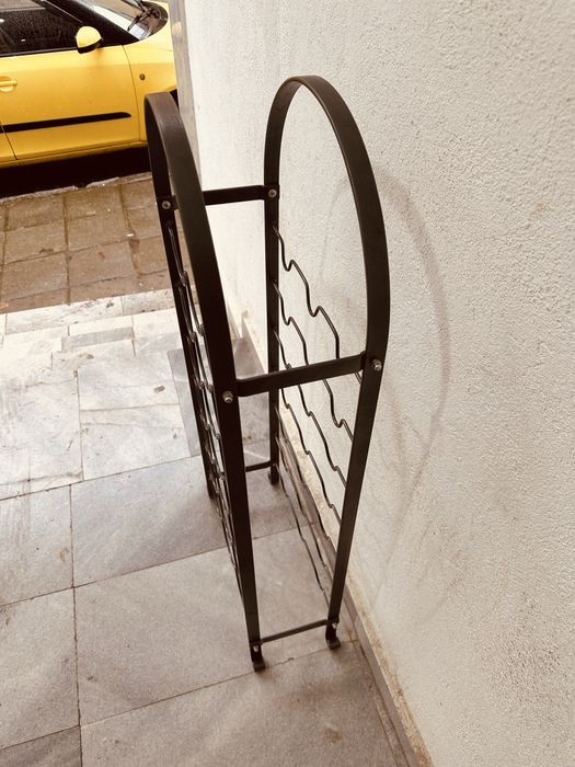 Метален винен стелаж / поставка за бутилки ( 21 бр.)