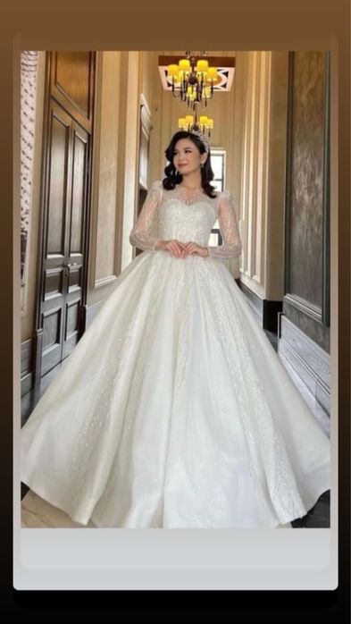 Свадебные платья 20.000