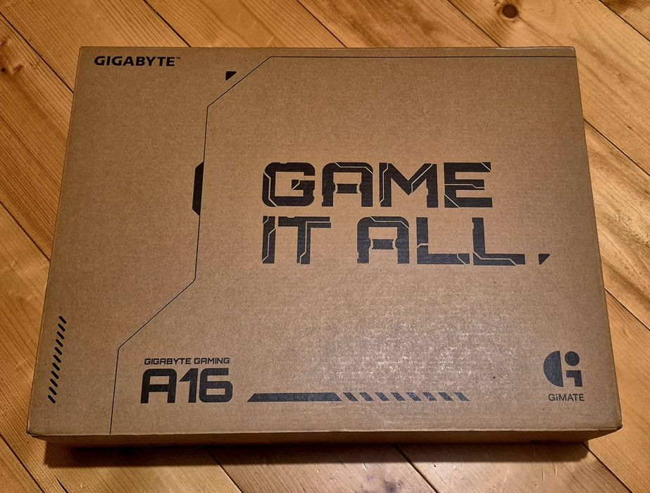 Laptop gaming i7 13th 16GB DDR5 RTX 5070 1TB NVMe Full Box