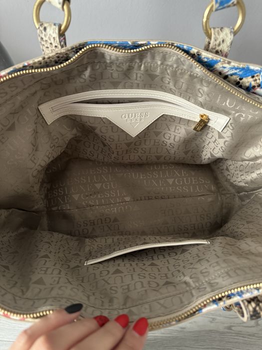 Сумка Guess Luxe