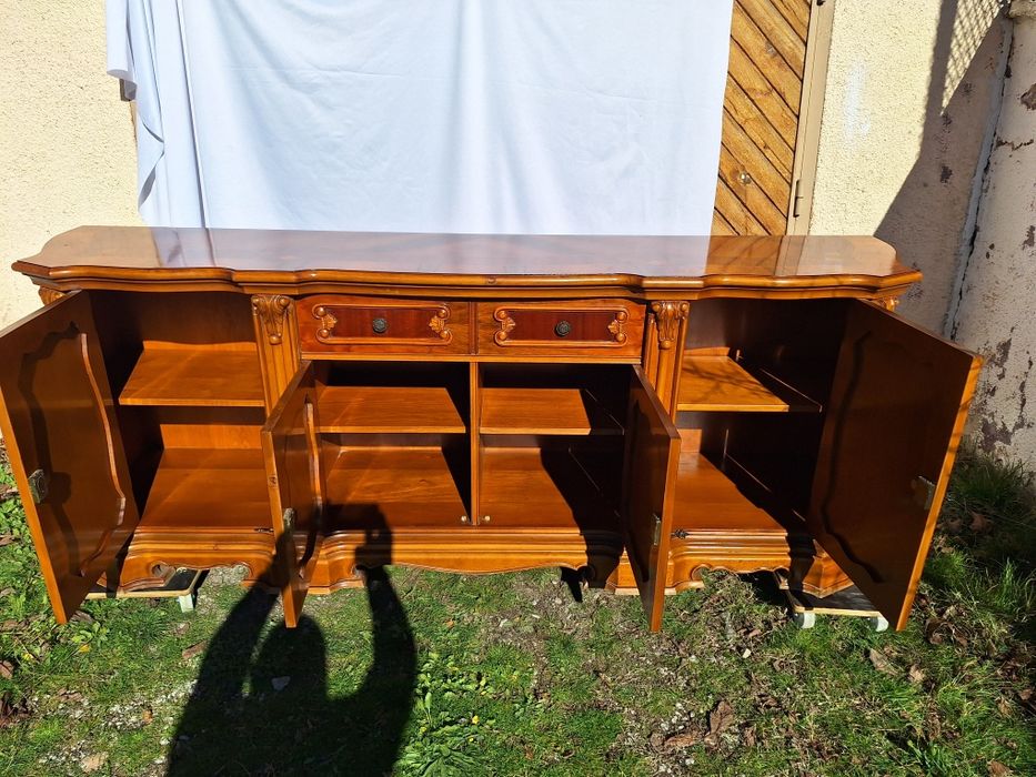 Италиански уникален комод с богата Интарзия