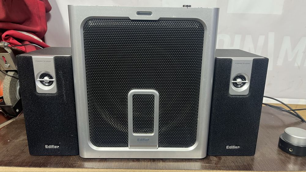 Edifier sabwofer