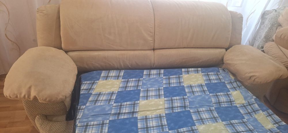 Мягкий уголок тройка