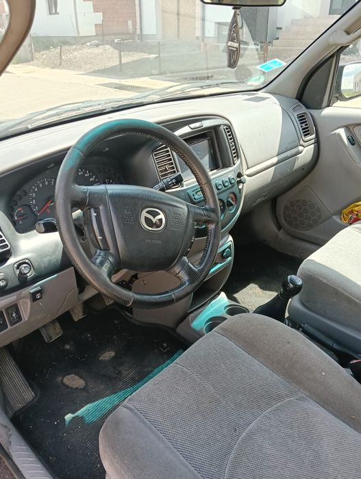 MAZDA Tribute 2002 — imagine 4
