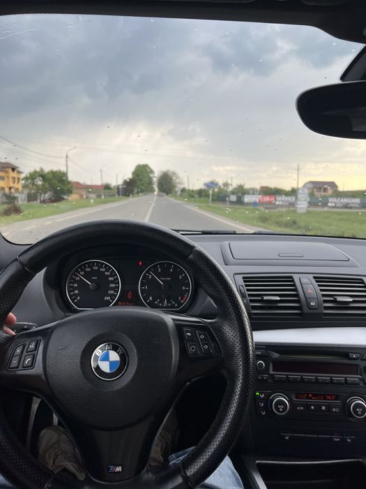 BMW 1 Series 2009 — imagine 4