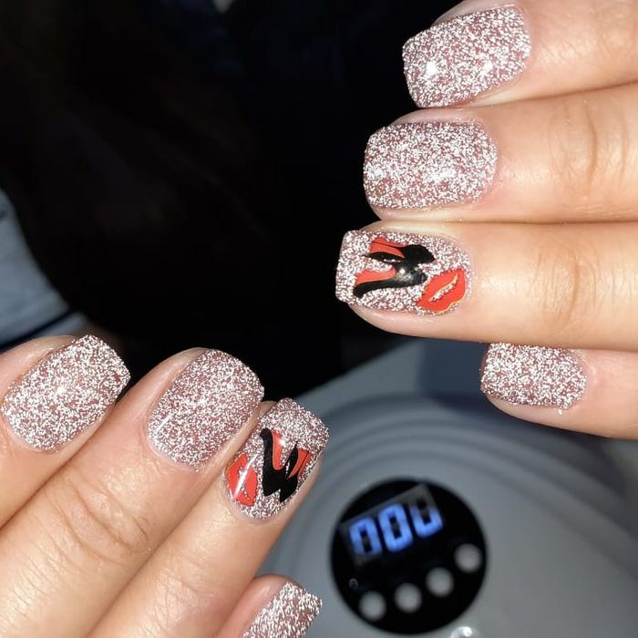 Маникюр на дому!