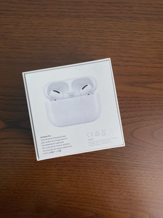 Наушники AirPods Pro