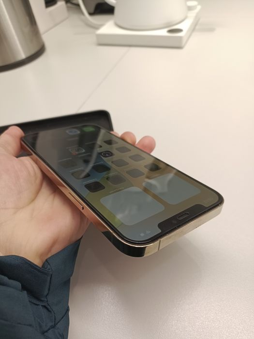 Айфон 12про Макс 128г