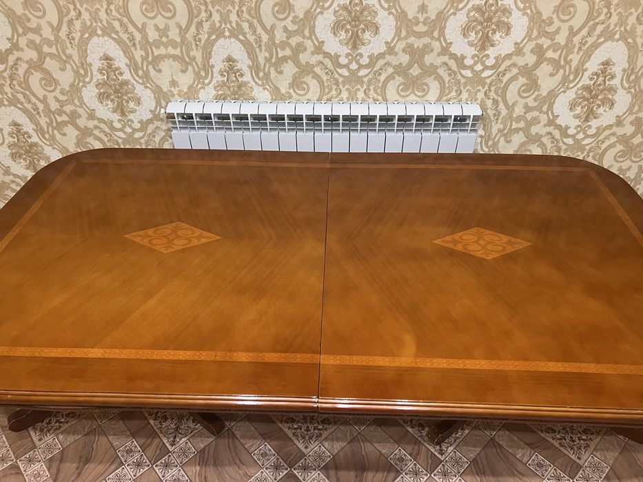 Продам гостевой стол