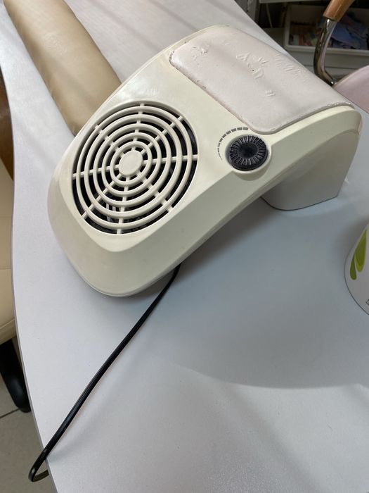 Маникюрная вытяжка 5000