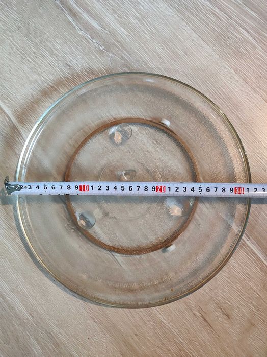 Чиния за микровълнова фурна