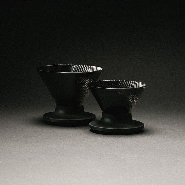 Hario V60 NEO — дрипер от Tritan с 72 спирални ребра, 02 (2–4 чаши)